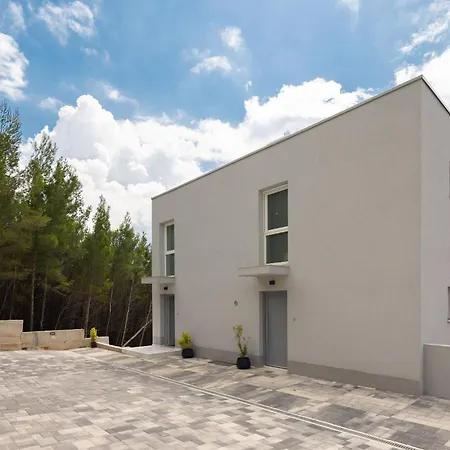 Alta Mare - With Pool Apartment *
