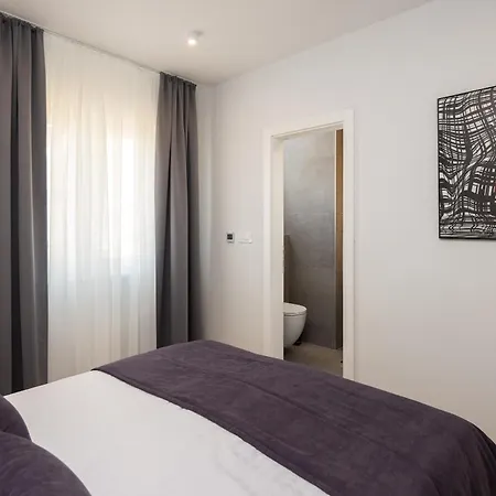 Alta Mare - With Pool Apartment *